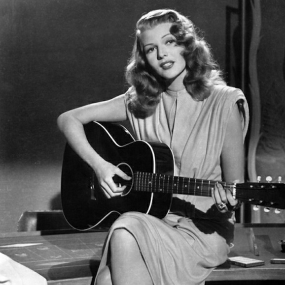 Meet your Posher, Christy - Picture 7 of 8